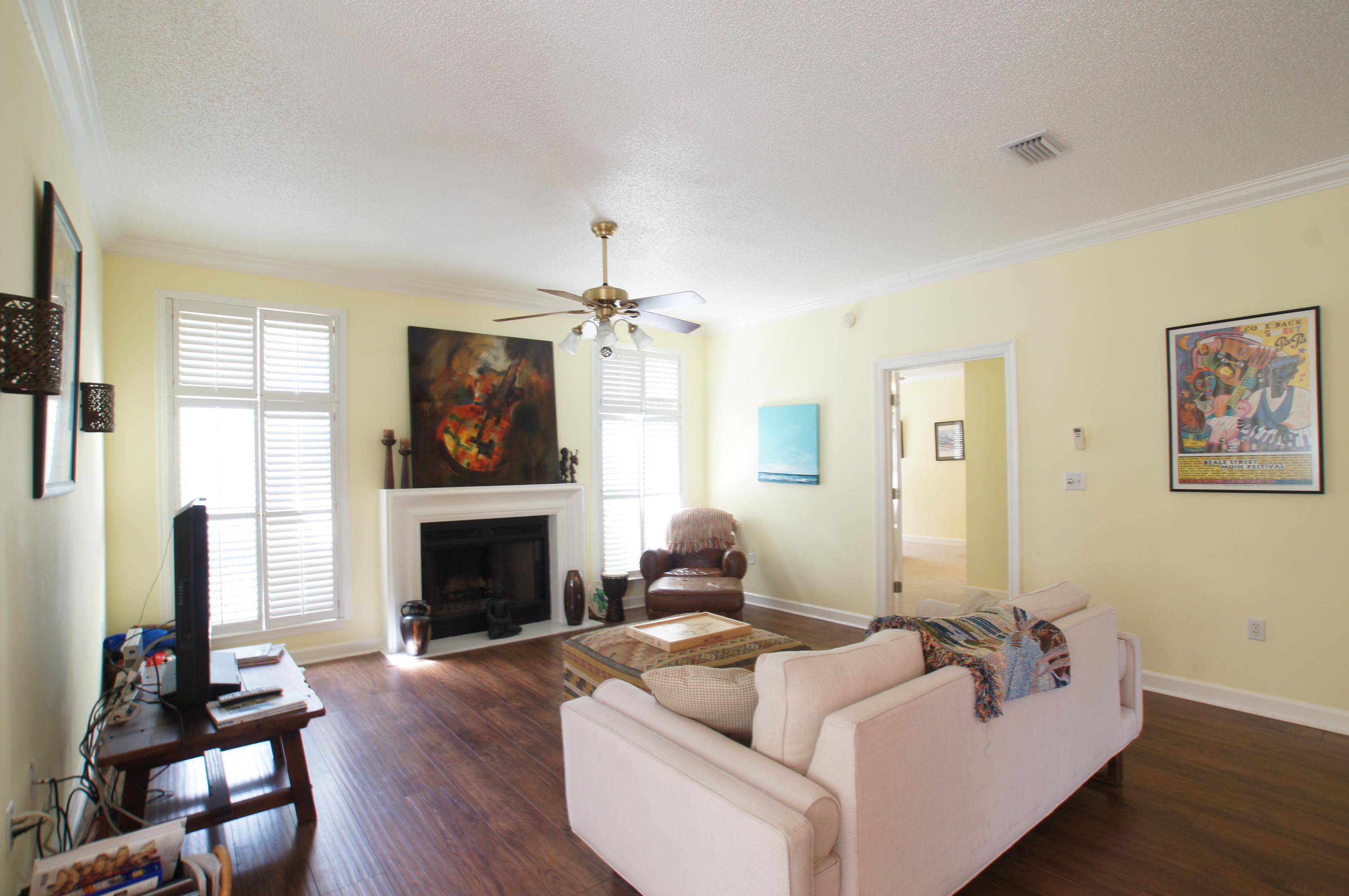 ESCADA - Residential