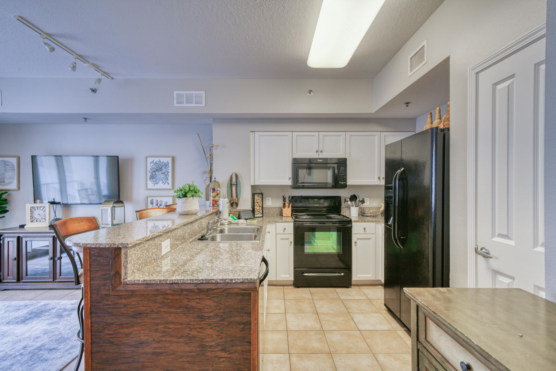 Shore of Panama - Residential