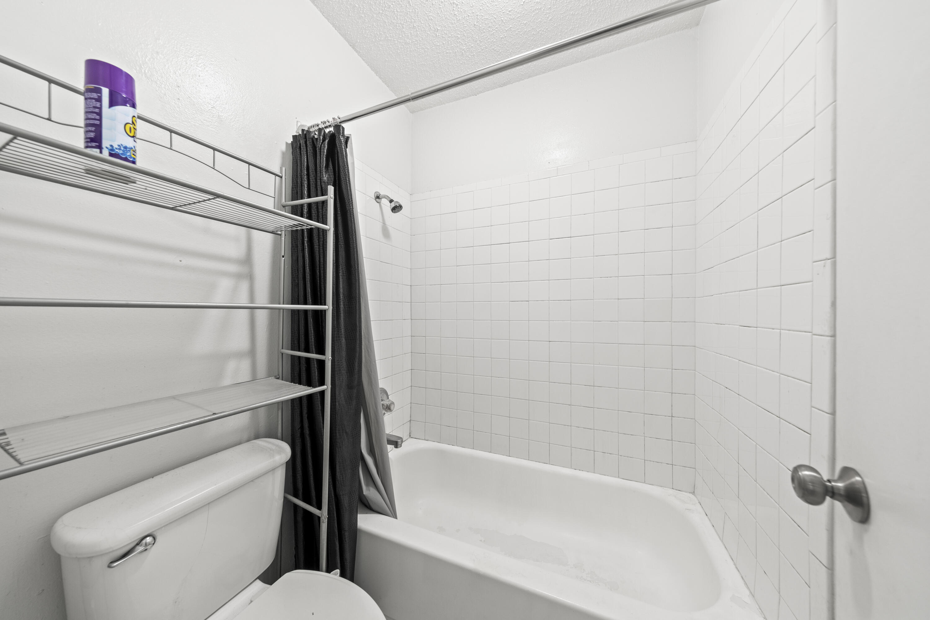 VALENCIA ARMS - Residential