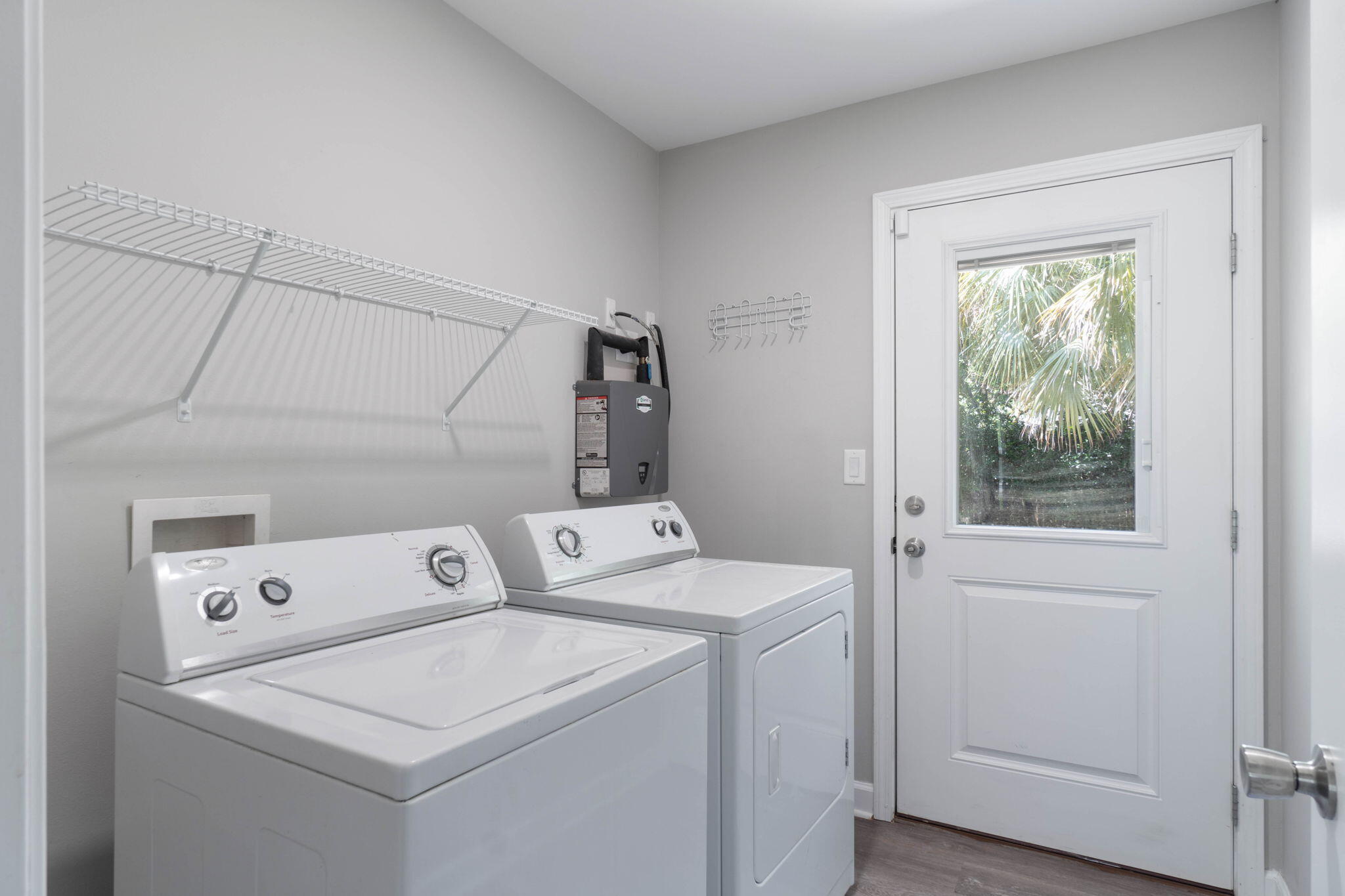 COLONY ESTATES LOT 37 BLK 4 - Residential Lease