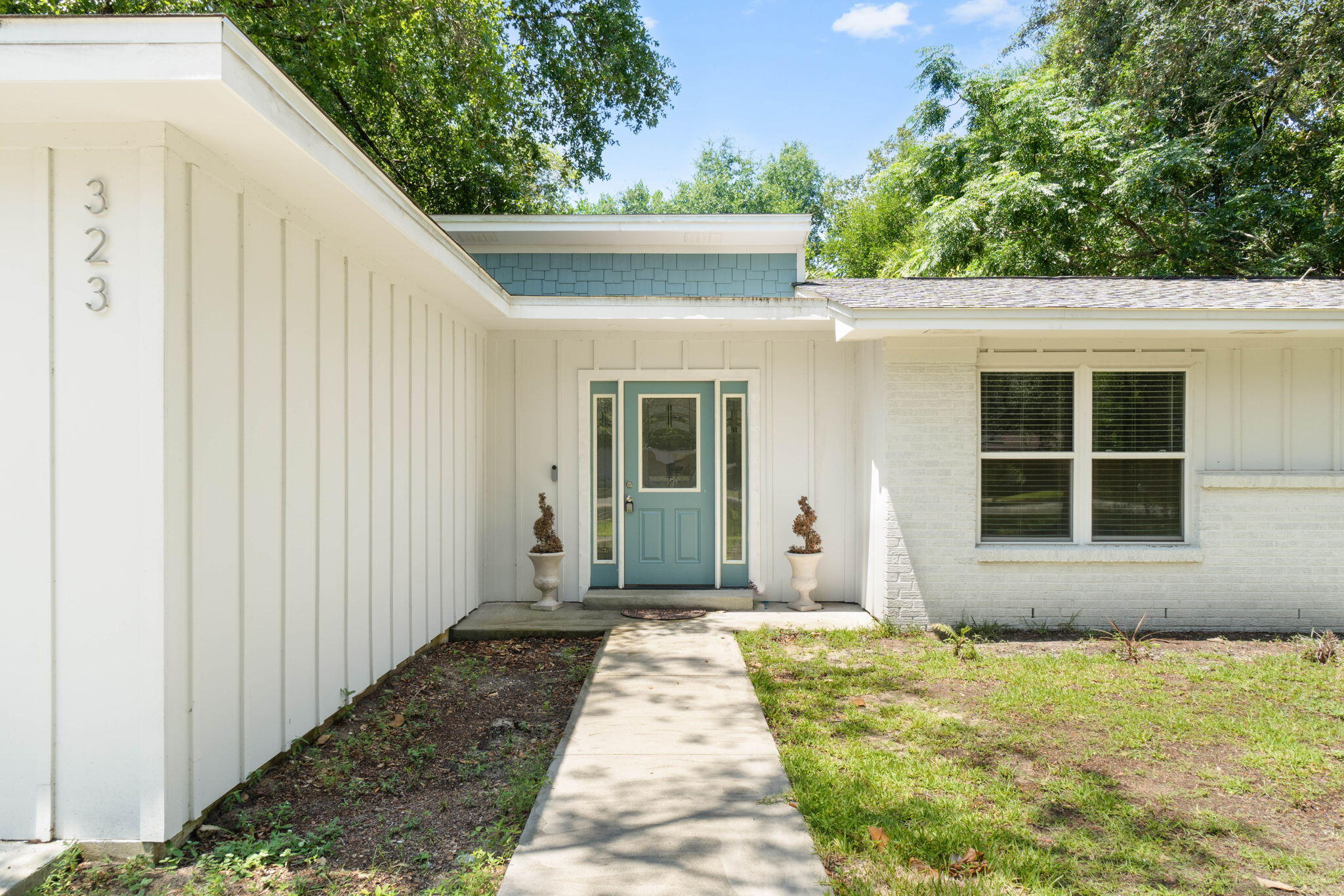 COLONY ESTATES LOT 37 BLK 4 - Residential Lease