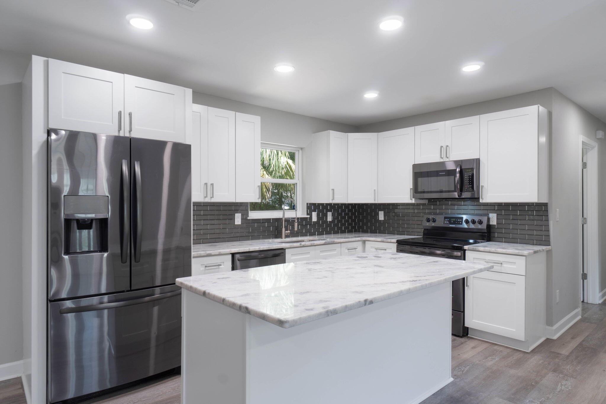 COLONY ESTATES LOT 37 BLK 4 - Residential Lease