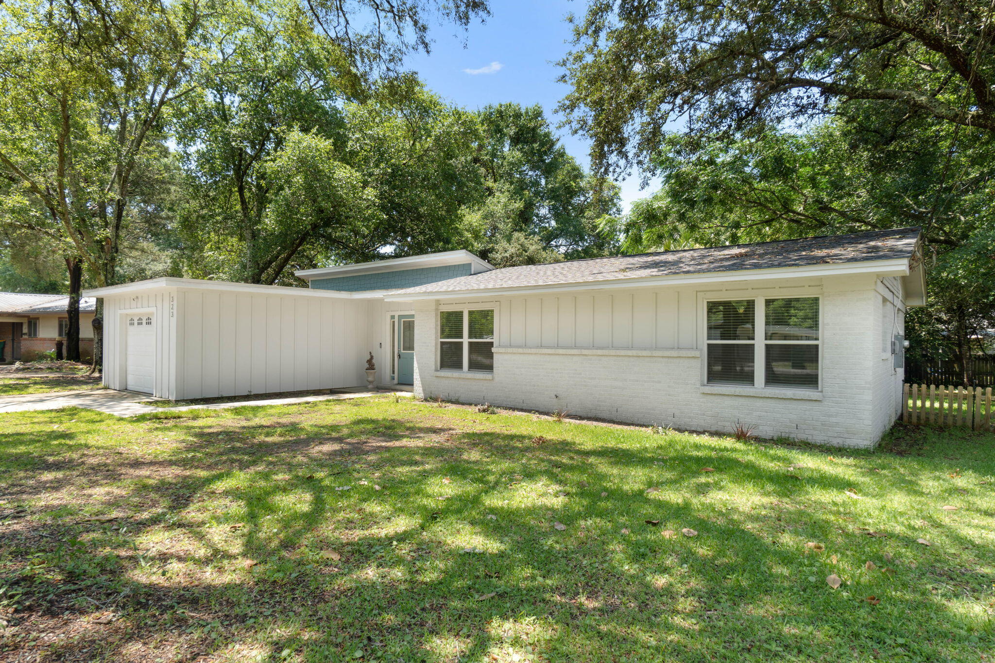 COLONY ESTATES LOT 37 BLK 4 - Residential Lease