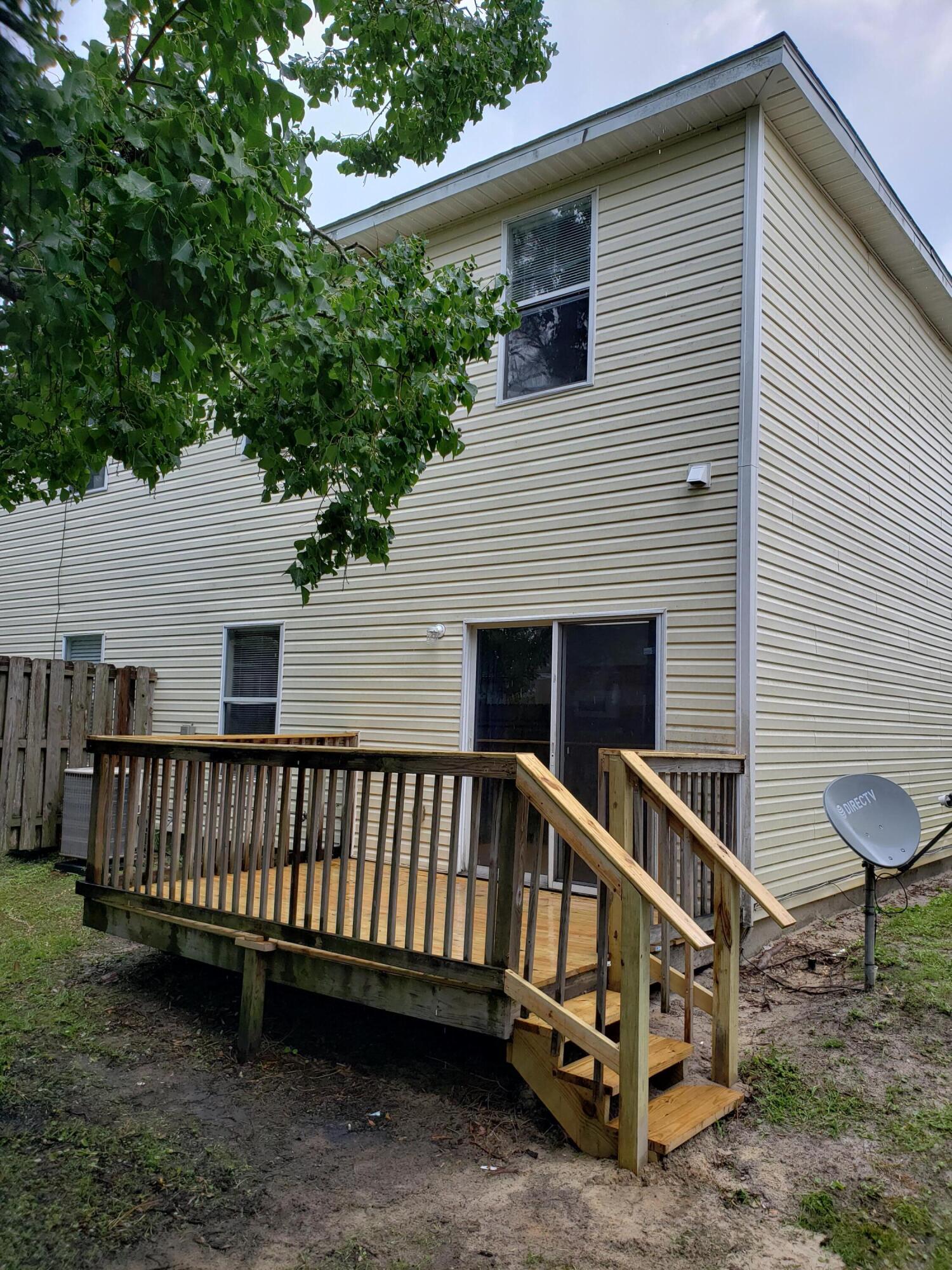 SANTA ROSA OAKS CONDOMINIUM - Residential