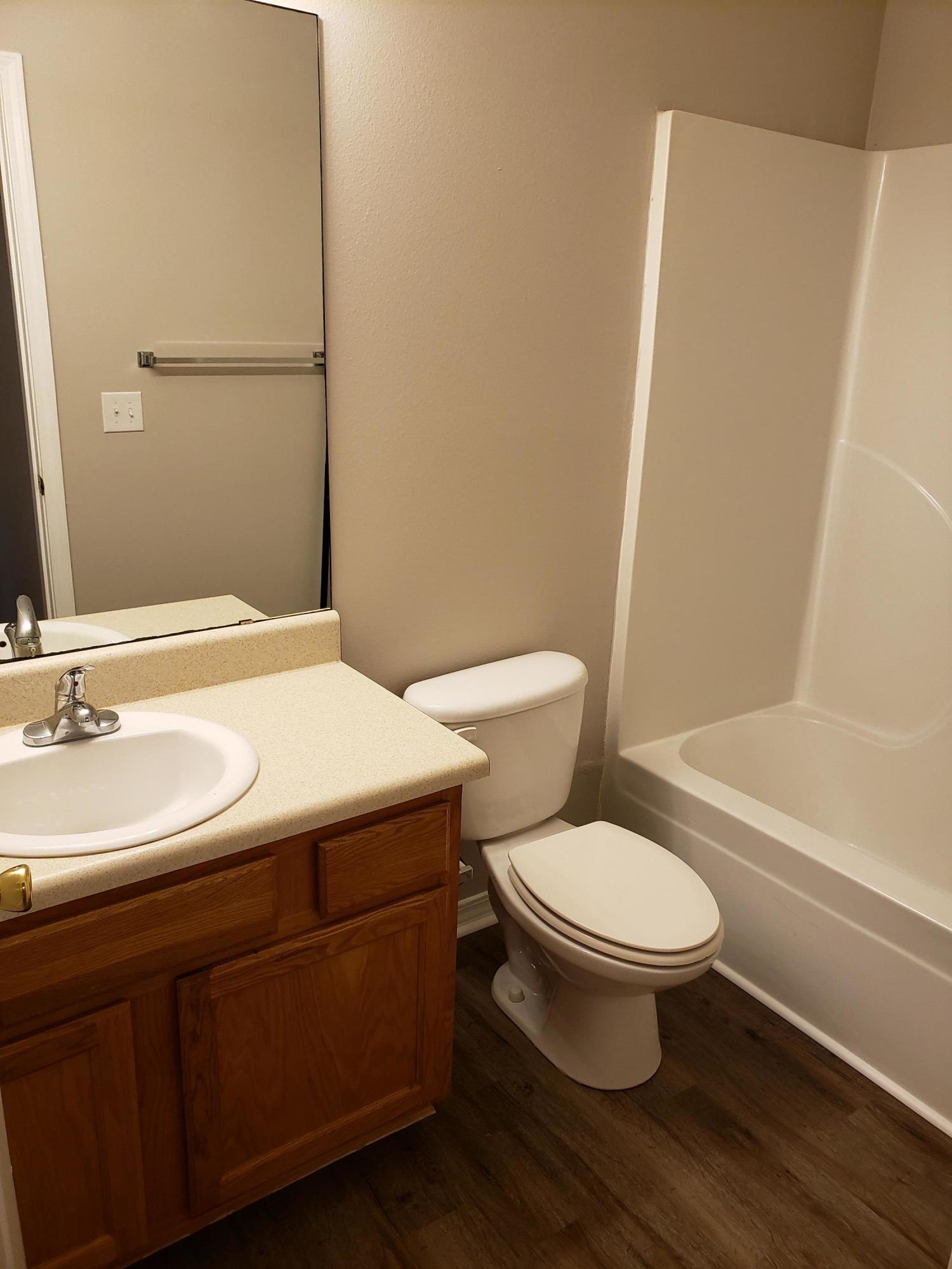 SANTA ROSA OAKS CONDOMINIUM - Residential