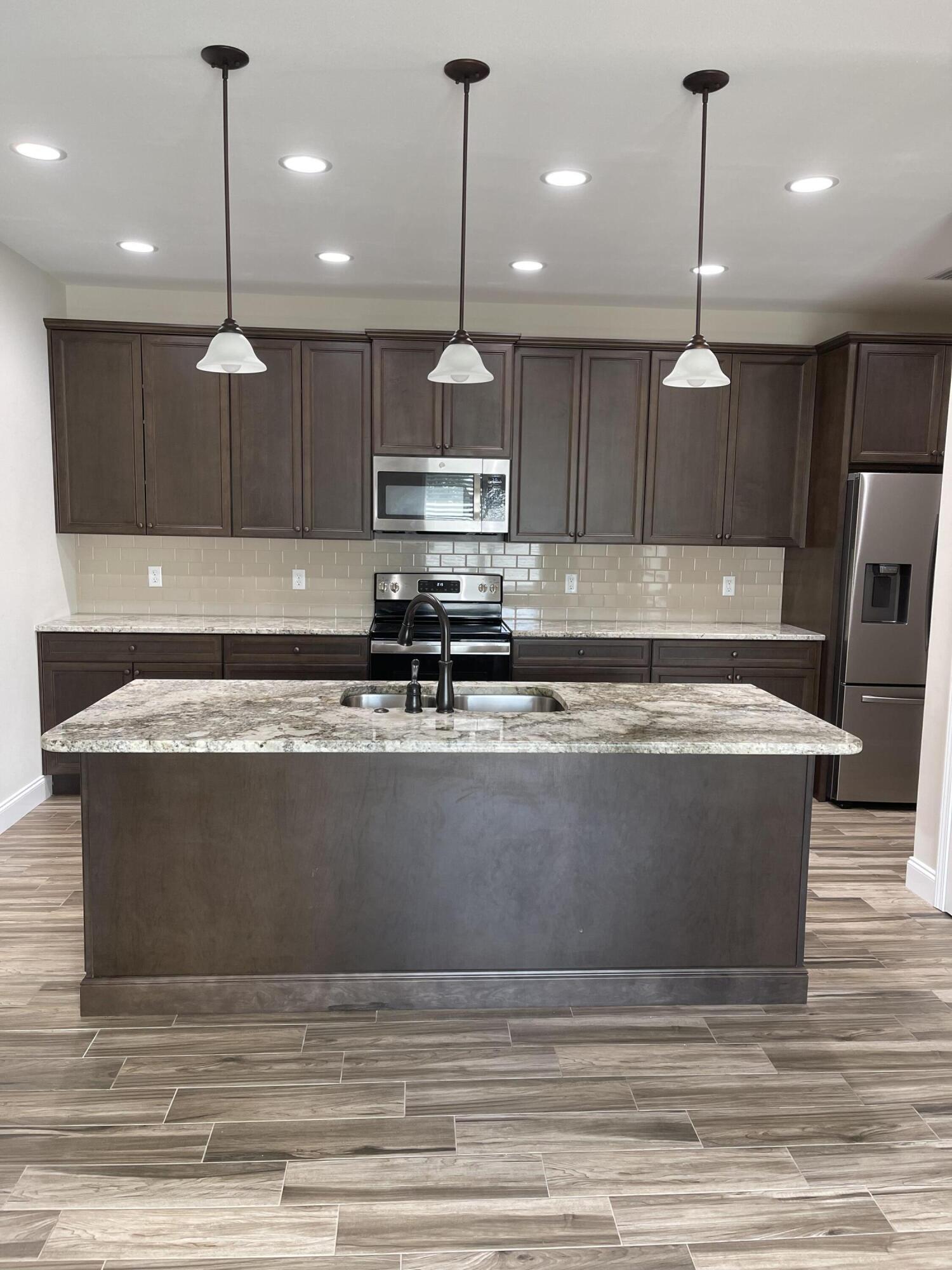 CASEN RUN S/D - Residential Lease