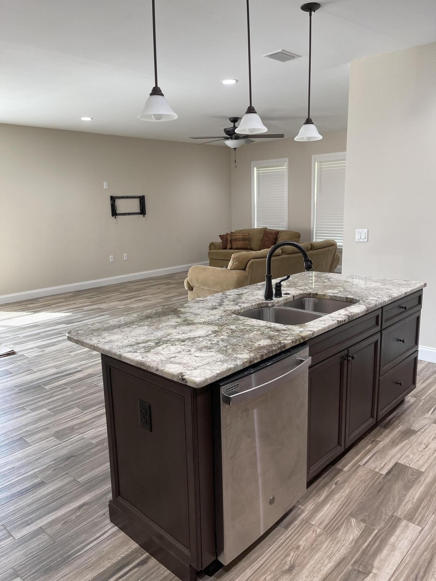 CASEN RUN S/D - Residential Lease