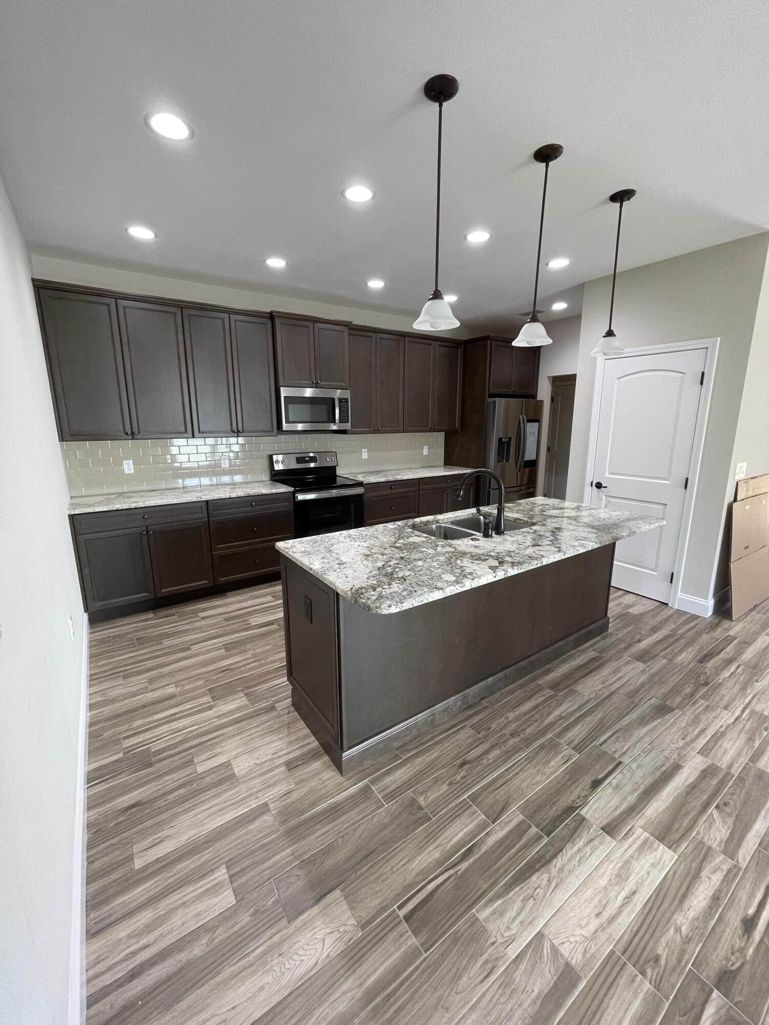 CASEN RUN S/D - Residential Lease