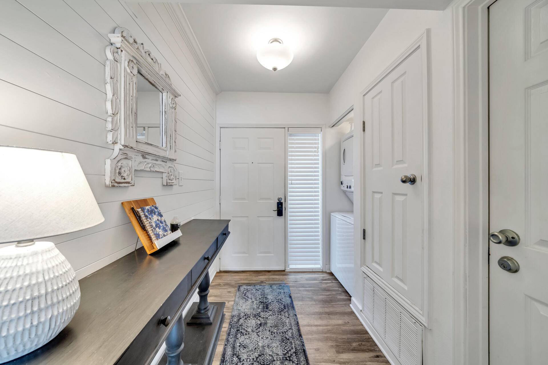 EMERALD TOWERS WEST CONDO - Residential