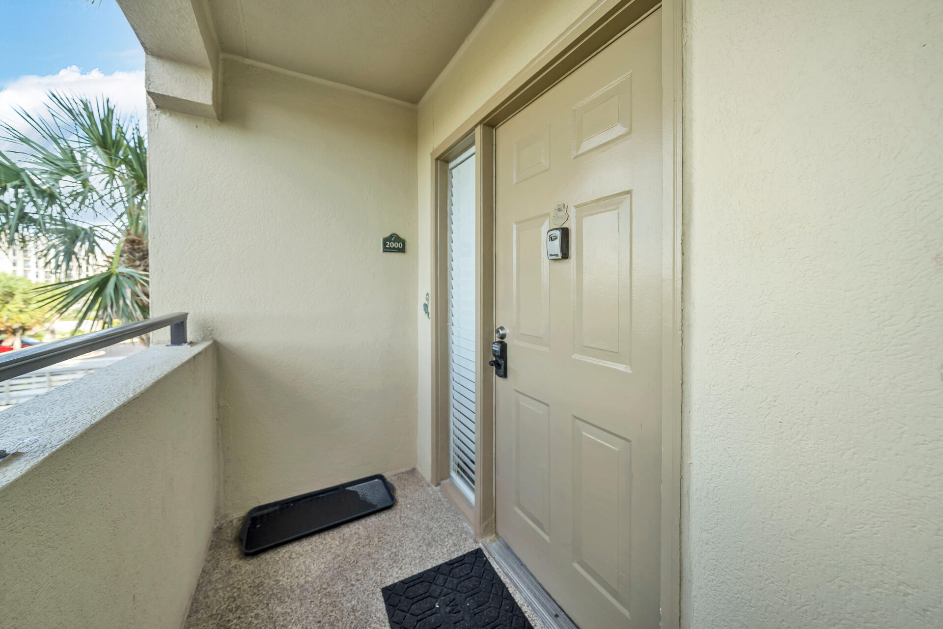 EMERALD TOWERS WEST CONDO - Residential
