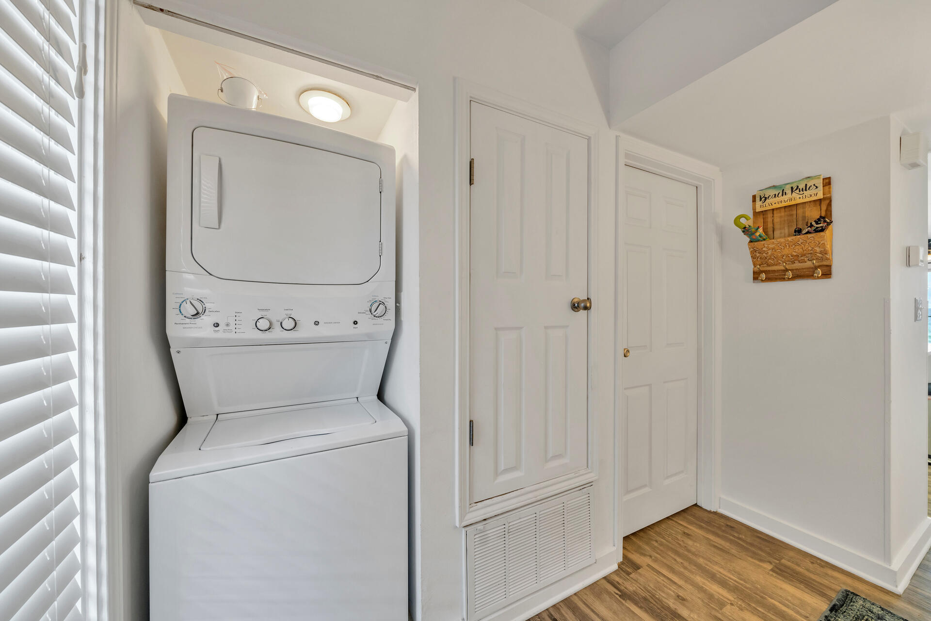 EMERALD TOWERS WEST CONDO - Residential