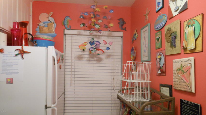 Shoreline 9 Townhouses - Residential