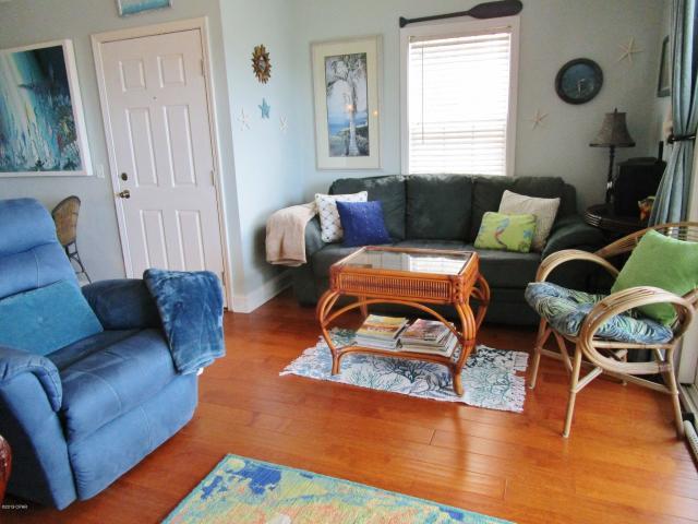 Shoreline 9 Townhouses - Residential