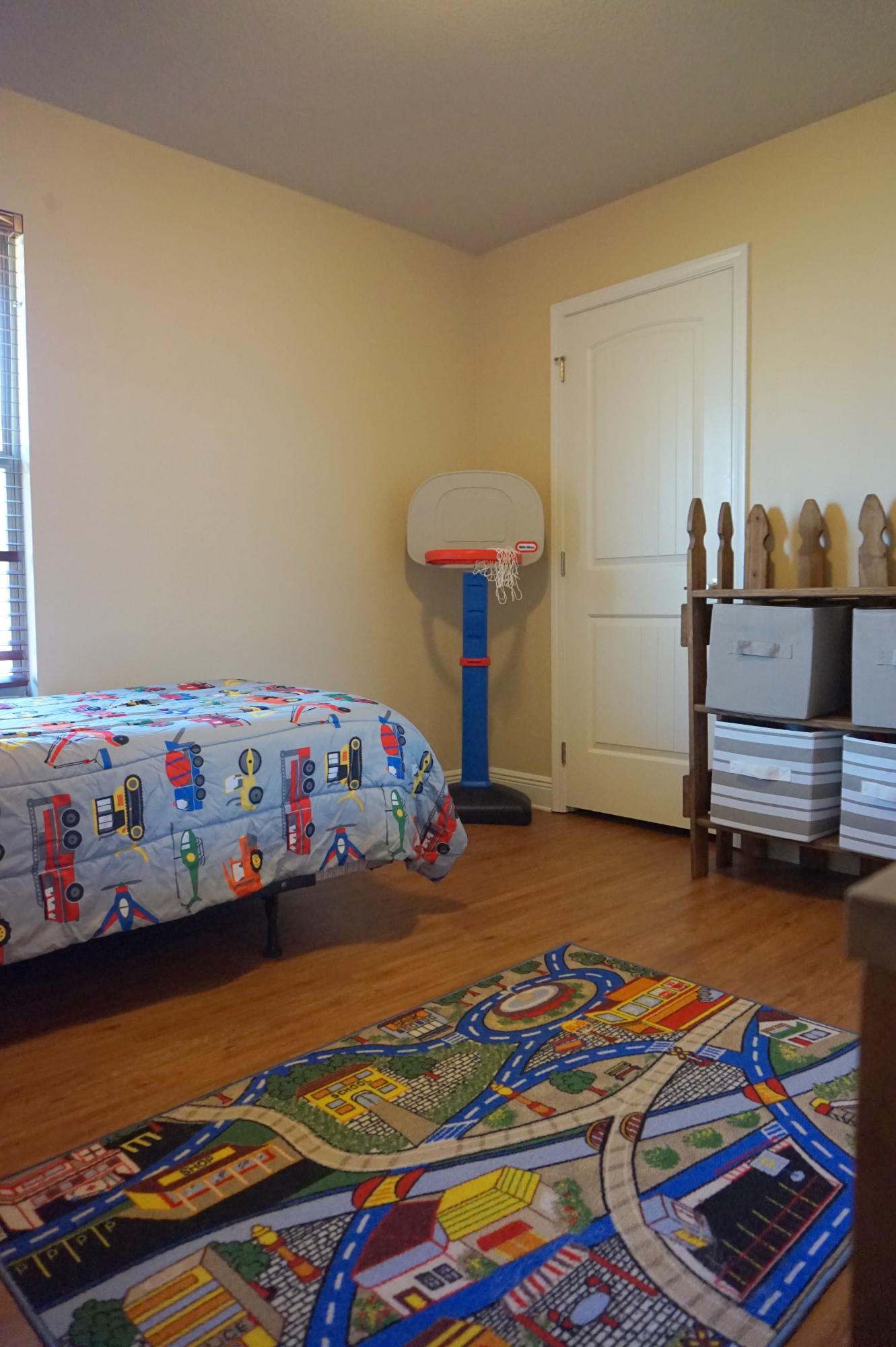 ALICIA PLACE - Residential