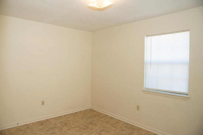 FOREST HEIGHTS - Residential Lease