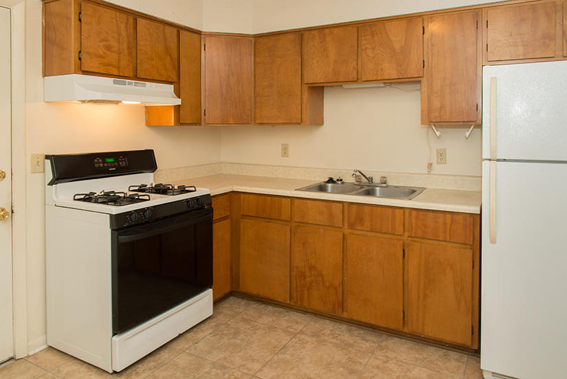 FOREST HEIGHTS - Residential Lease