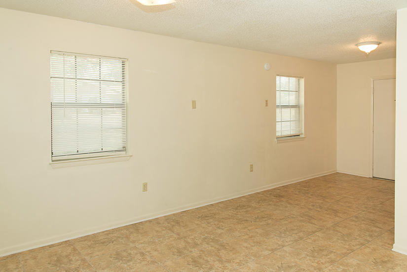 FOREST HEIGHTS - Residential Lease