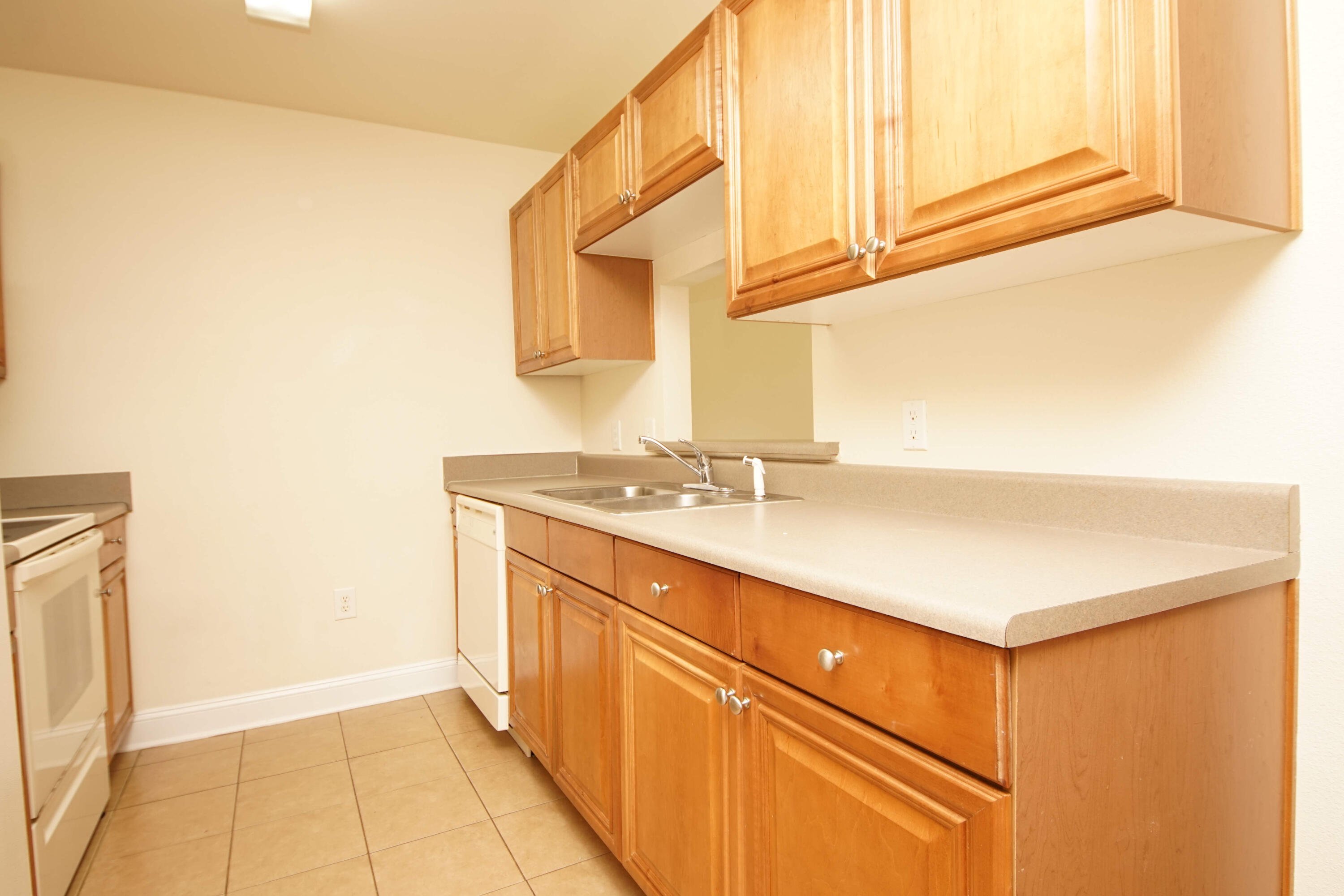 EAGLES LANDING S/D - Residential Lease