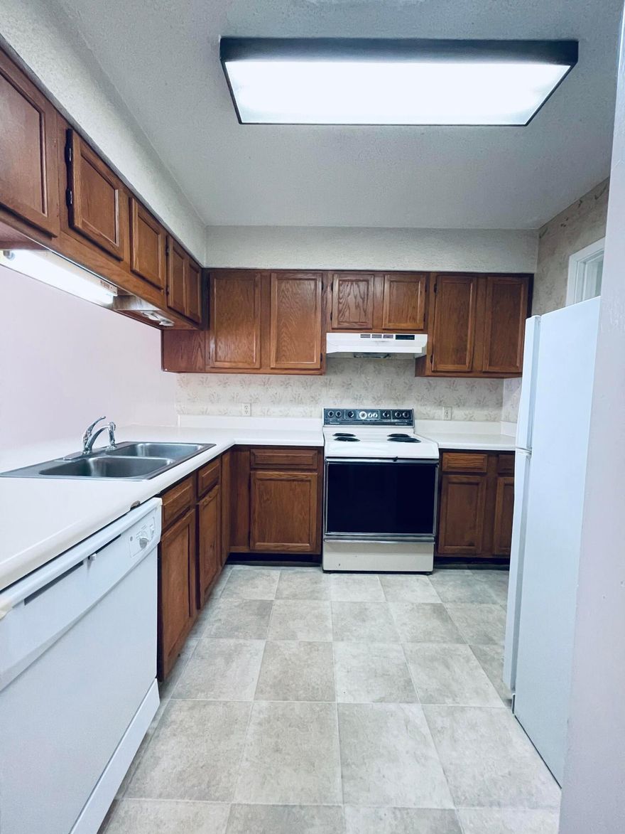 AVAILABLE... November 10, 2022. 2bd/1bth. RENOVATED. NEW carpet! Living room and full kitchen with washer and dryer hookups. NO inside smoking. Pets allowed upon approval with a non-refundable pet fee. Minimum 600 FICO credit score required in addition to meeting applicant rental criteria.