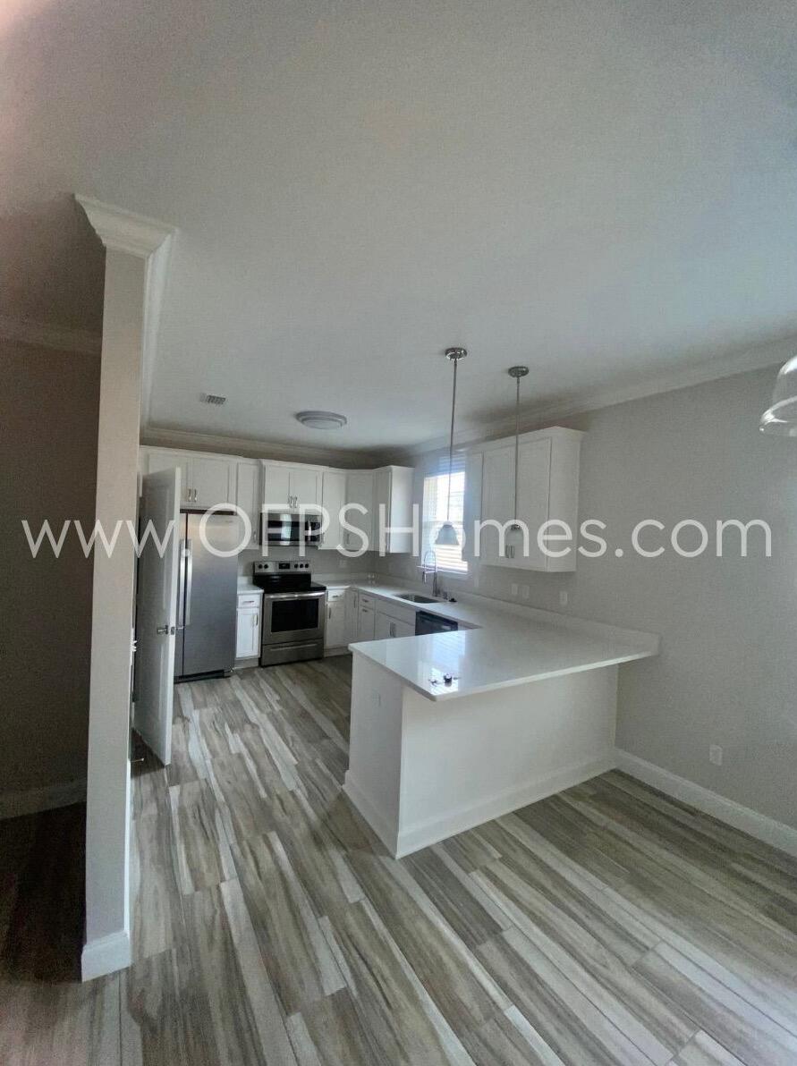 WYNNEHAVEN BCH EST - Residential Lease