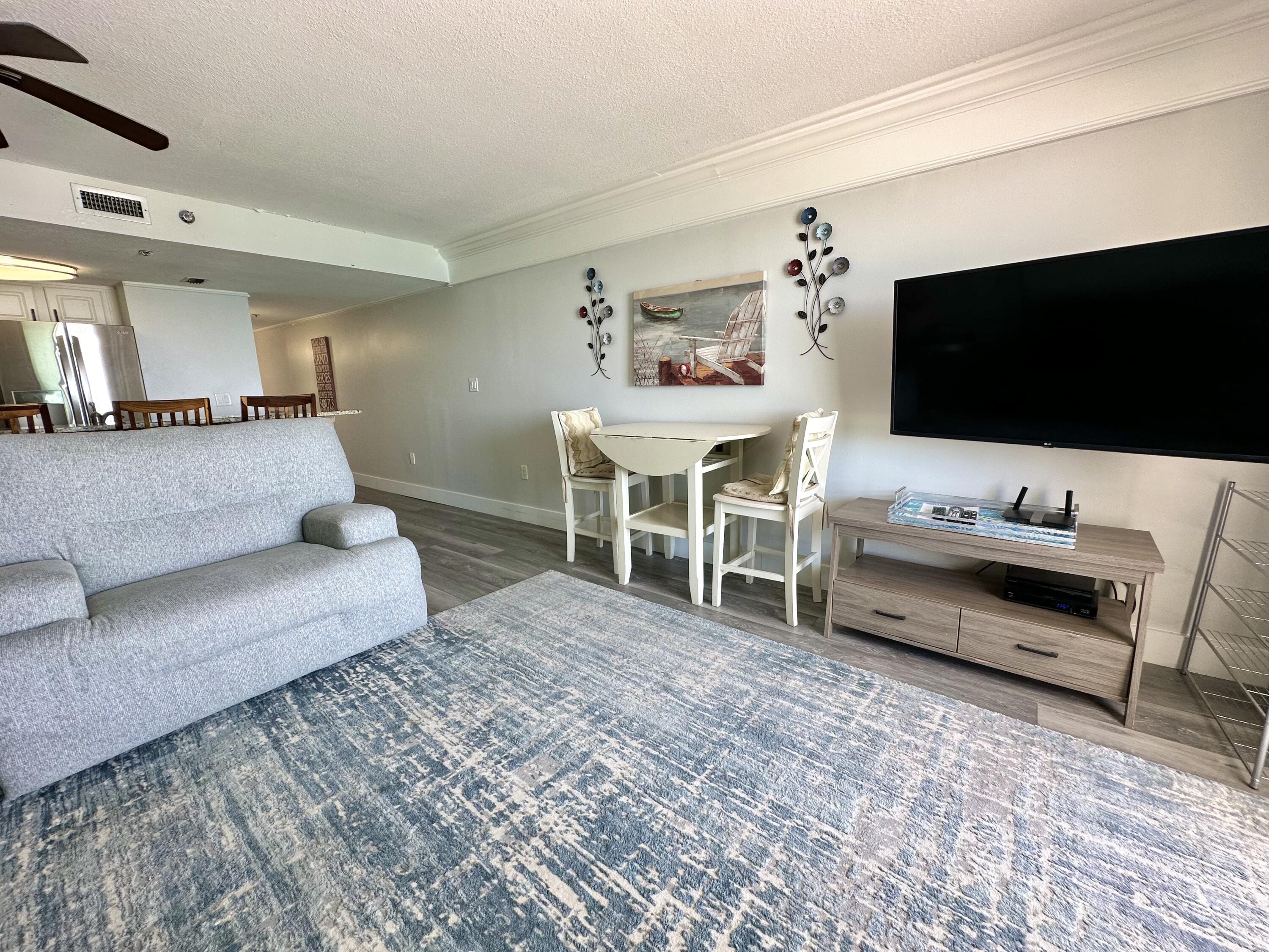 SUNDESTIN INTERNATIONAL CONDO - Residential