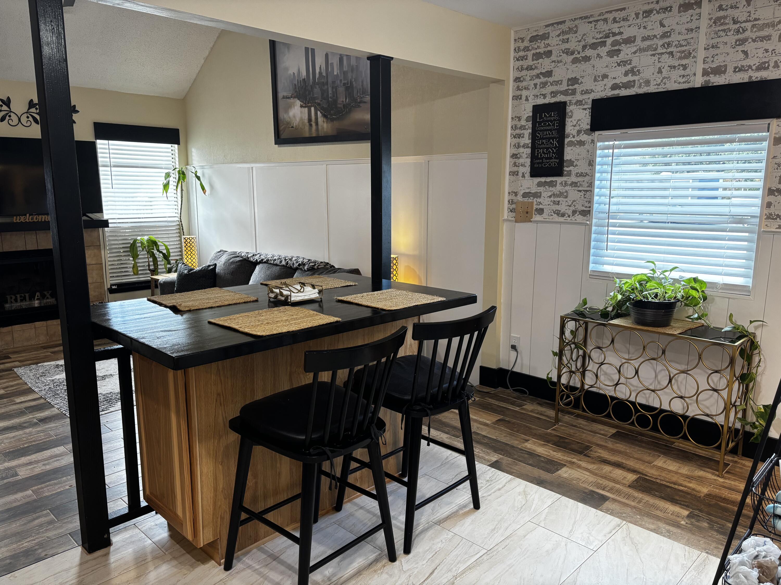 LAGO VISTA - Residential