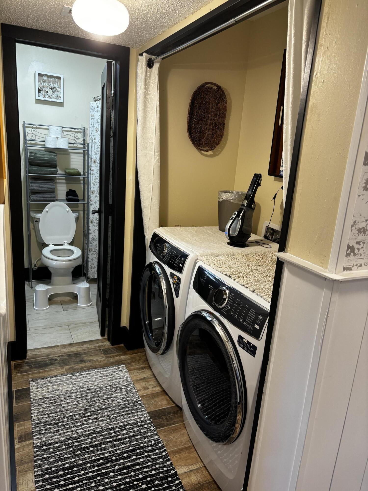 LAGO VISTA - Residential