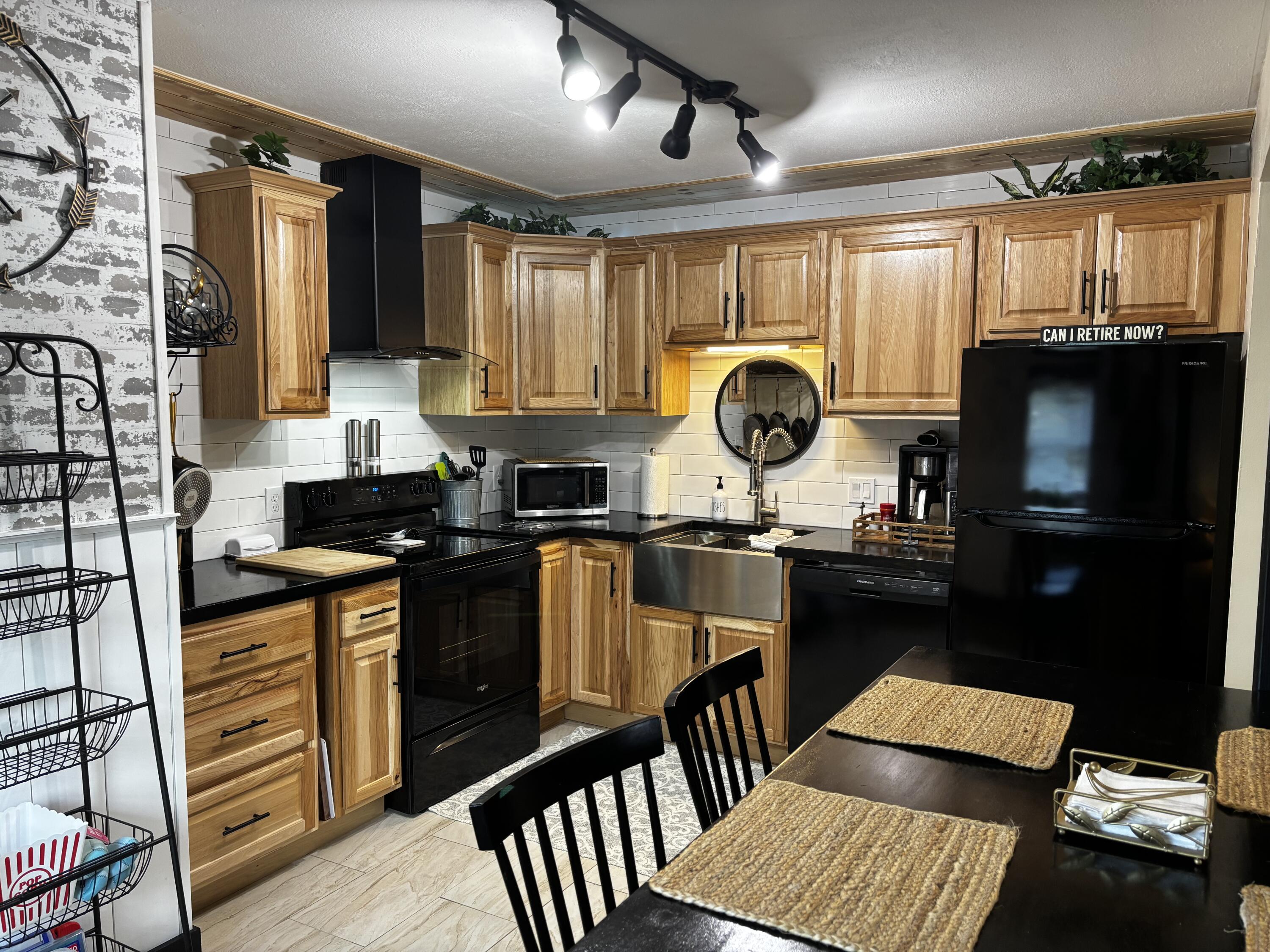 LAGO VISTA - Residential