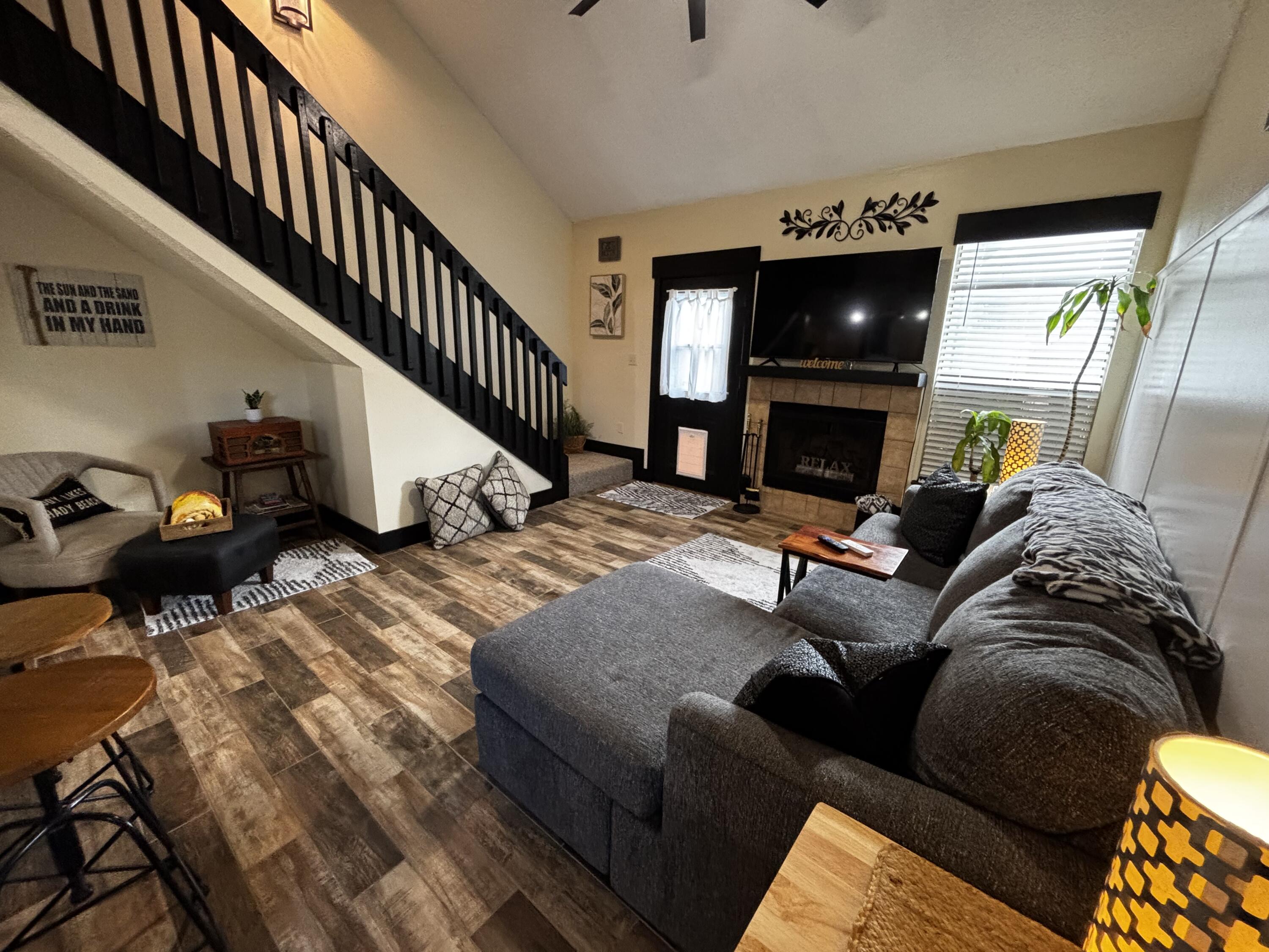 LAGO VISTA - Residential