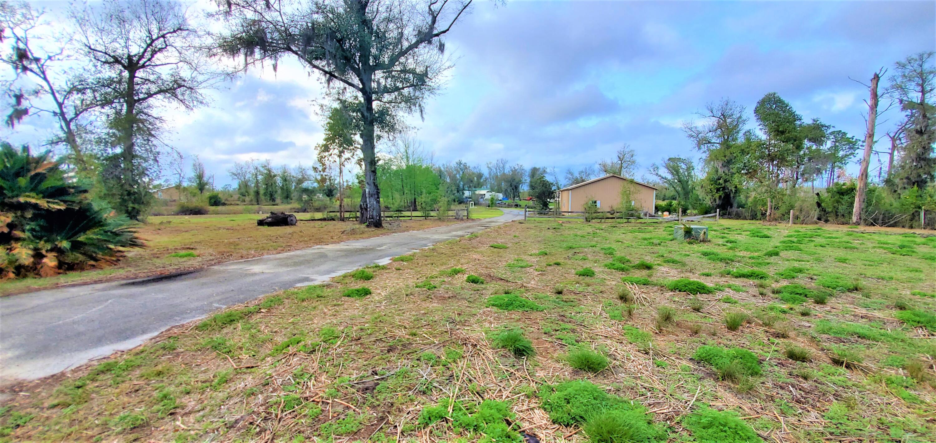 NO RECORDED SUBDIVISION - Residential