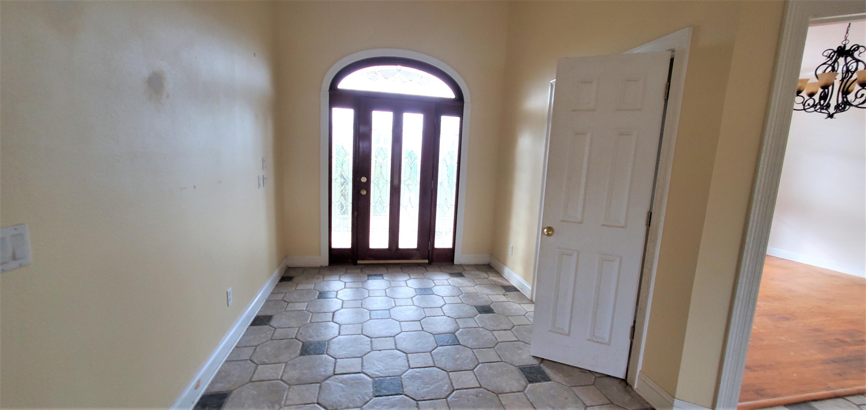 NO RECORDED SUBDIVISION - Residential