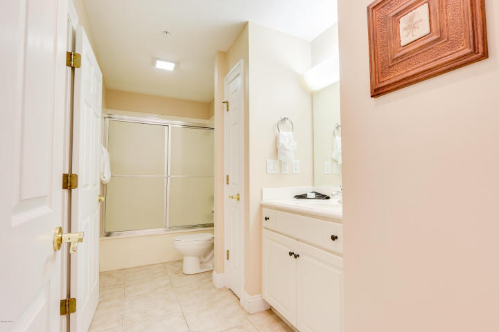 TREASURE ISLAND - Residential