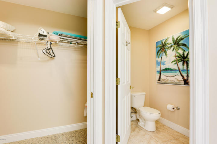 TREASURE ISLAND - Residential