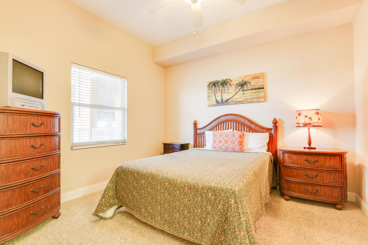 TREASURE ISLAND - Residential