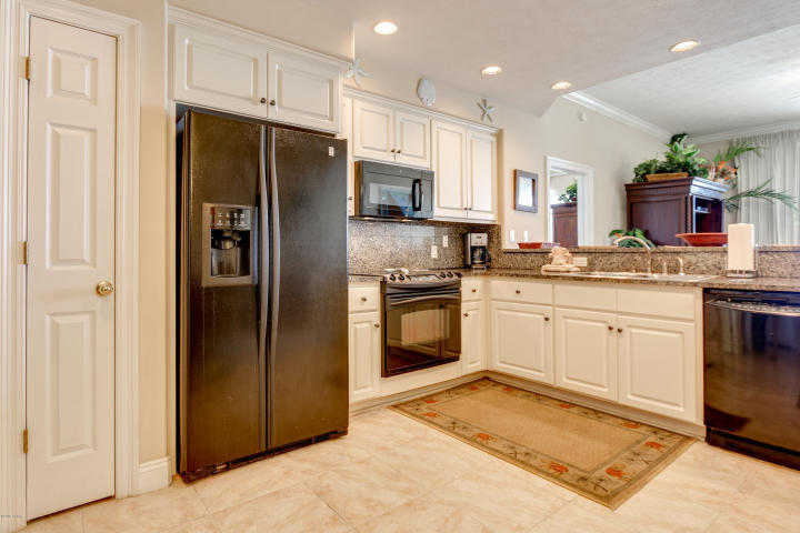 TREASURE ISLAND - Residential