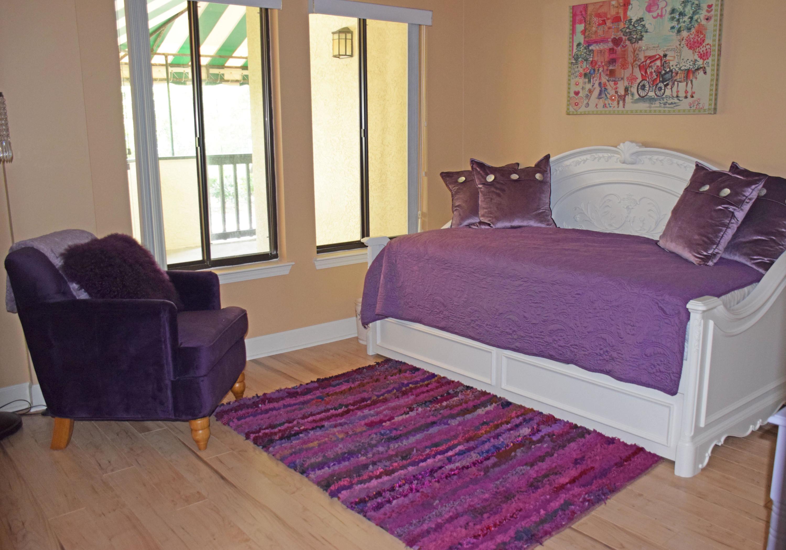 LAKESIDE CONDO AT BLUEWATER BAY - Residential