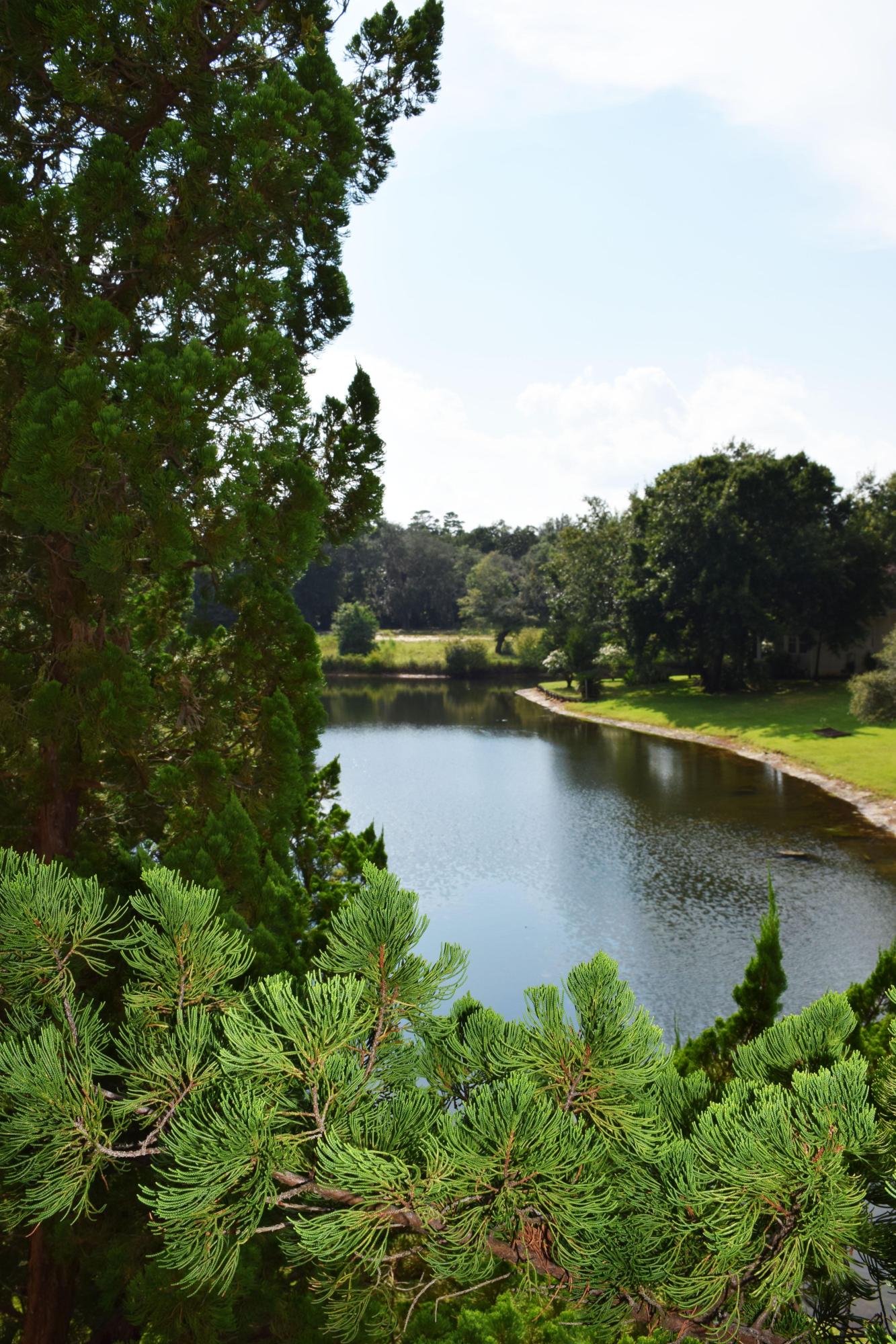 LAKESIDE CONDO AT BLUEWATER BAY - Residential