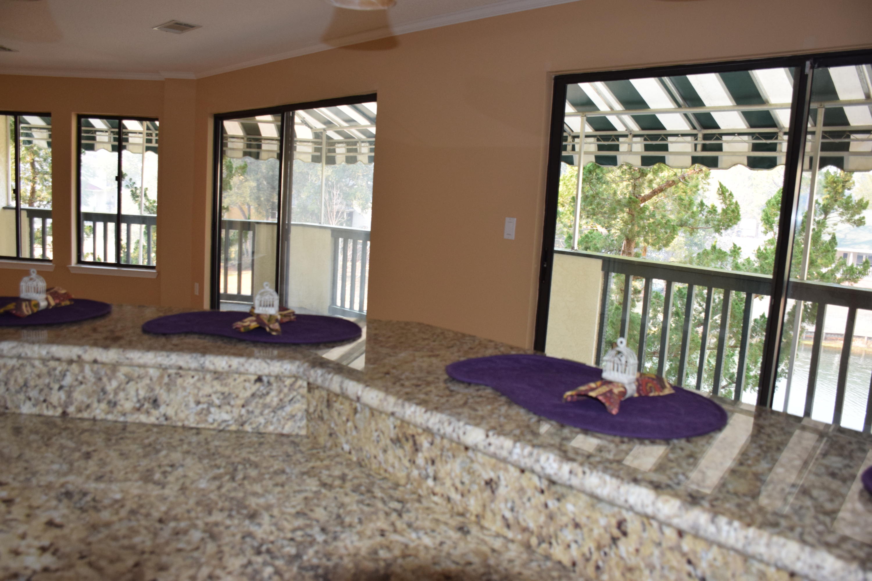 LAKESIDE CONDO AT BLUEWATER BAY - Residential