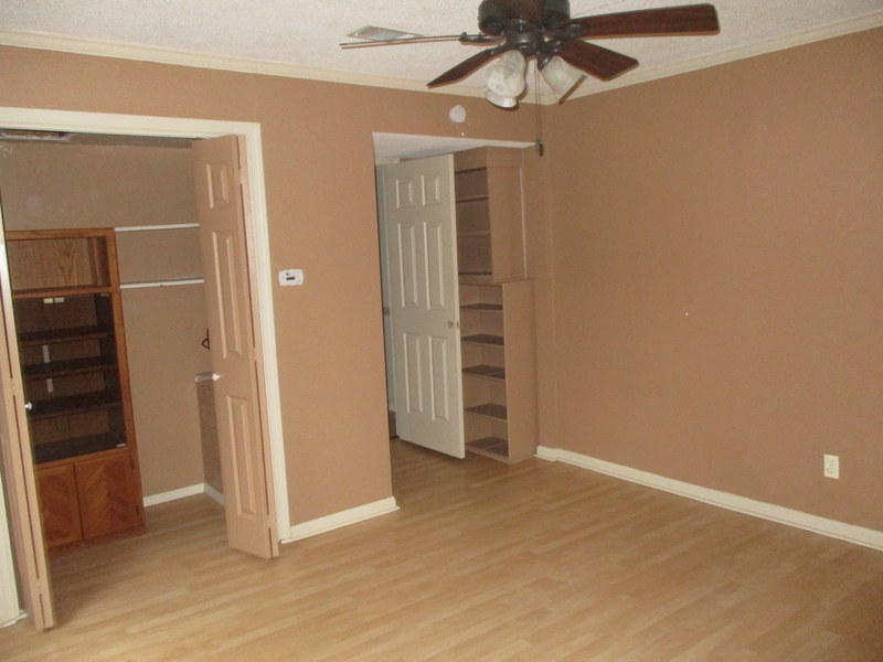 CRESTVIEW - Residential