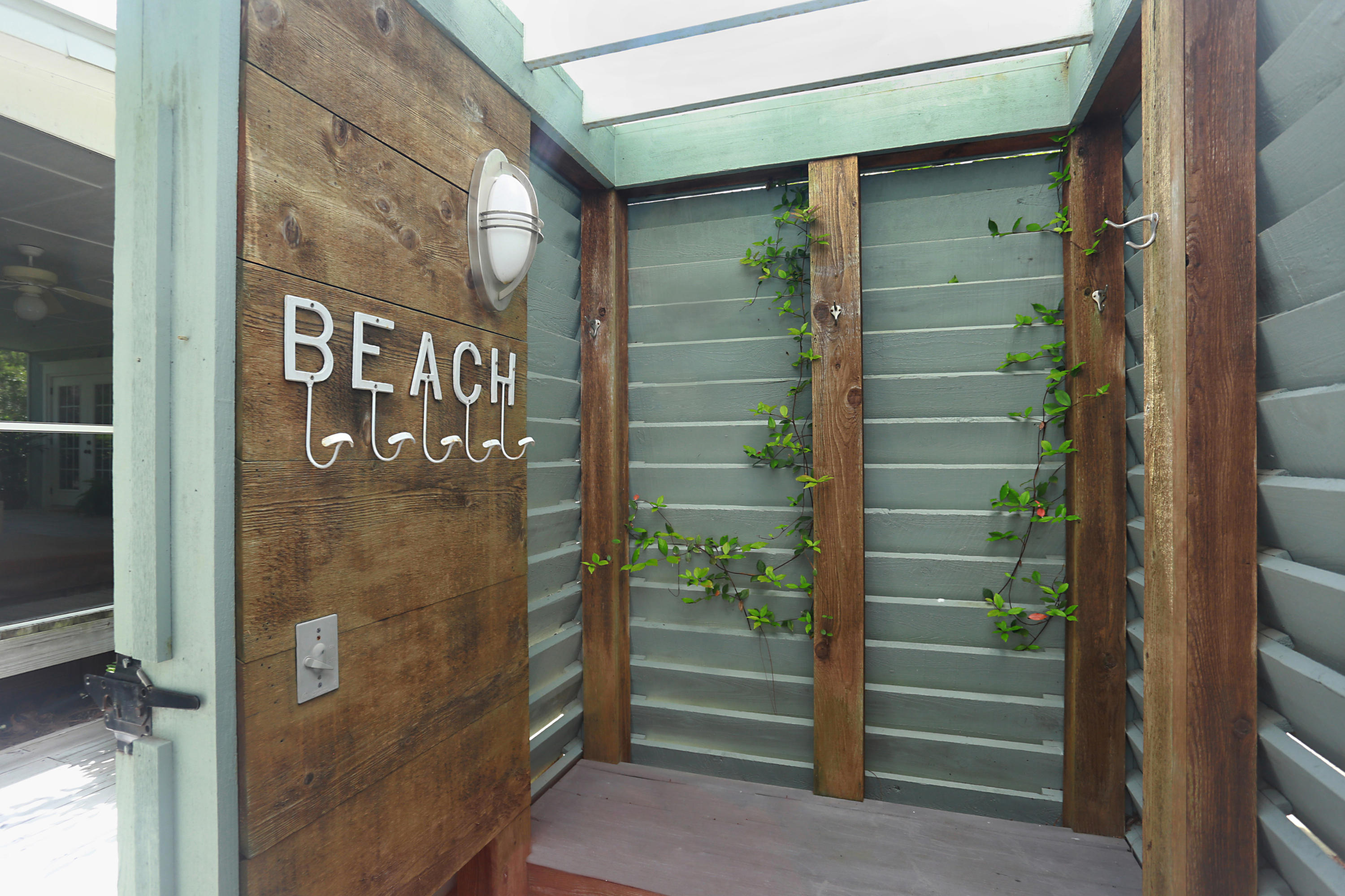 WHITES GULFVIEW ESTATES 2ND ADDN - Residential