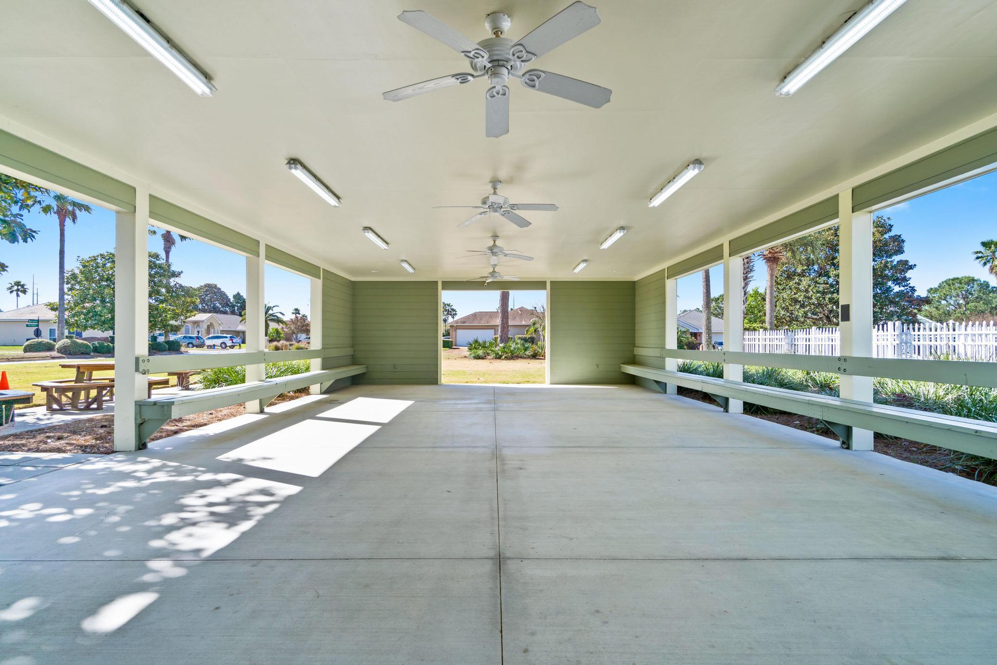 BAYSIDE - Residential Lease