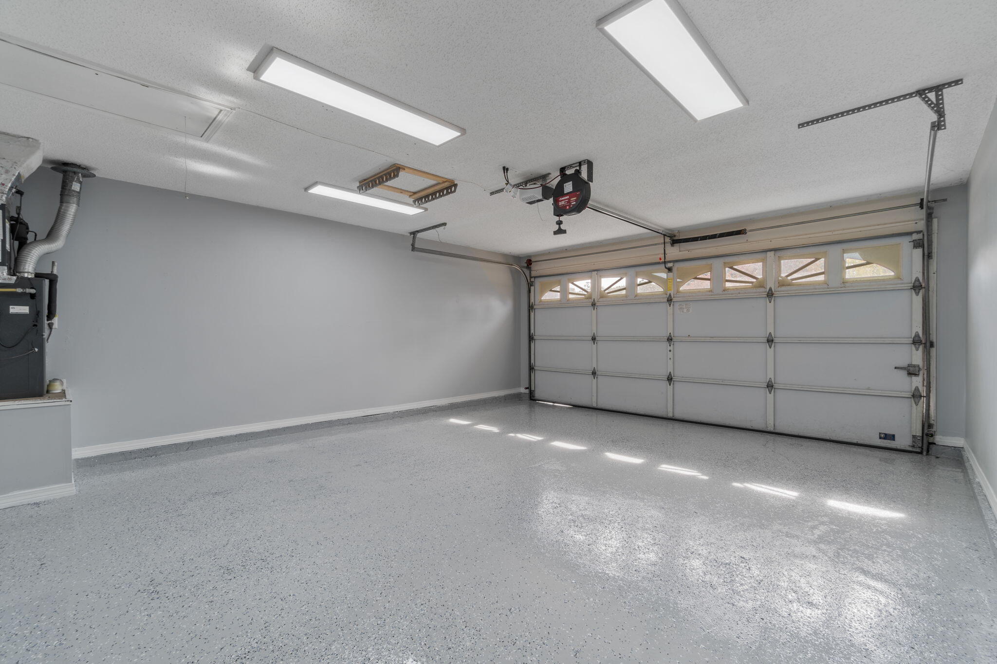 BAYSIDE - Residential Lease