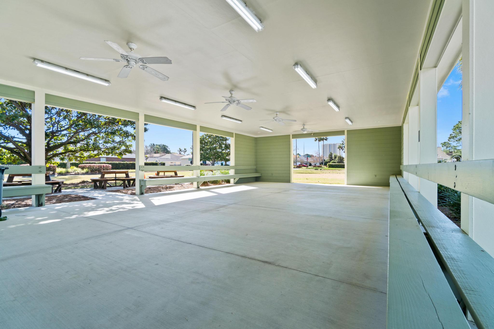 BAYSIDE - Residential Lease