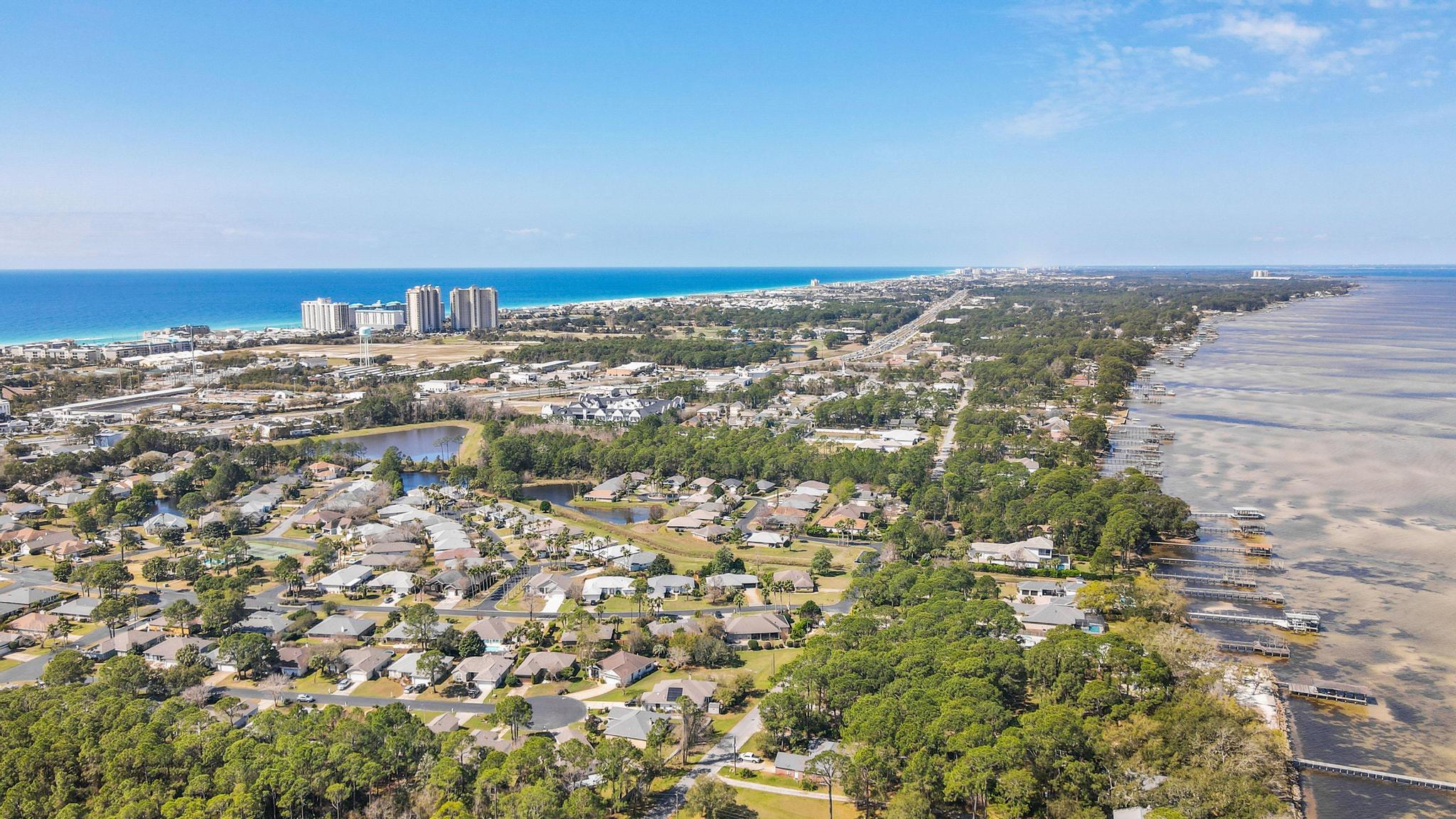 BAYSIDE - Residential Lease