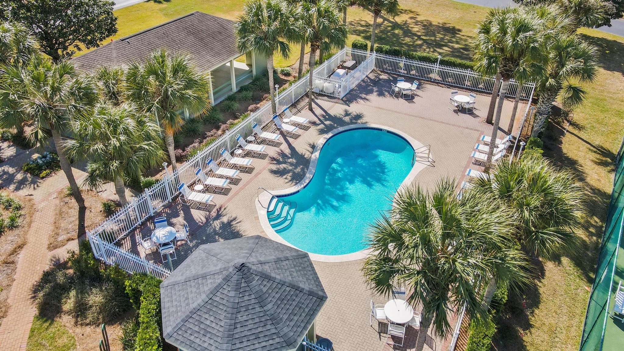 BAYSIDE - Residential Lease