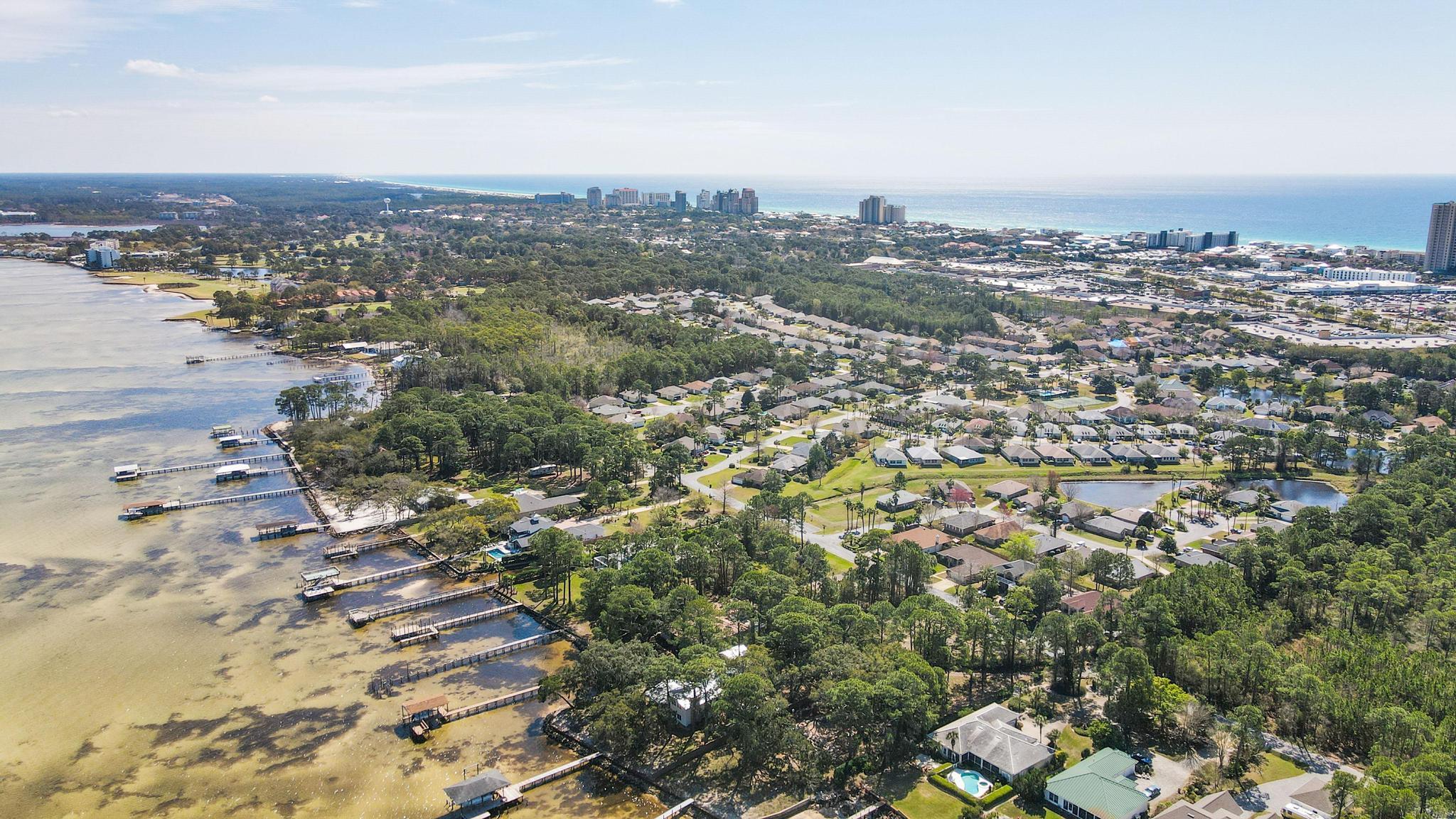 BAYSIDE - Residential Lease