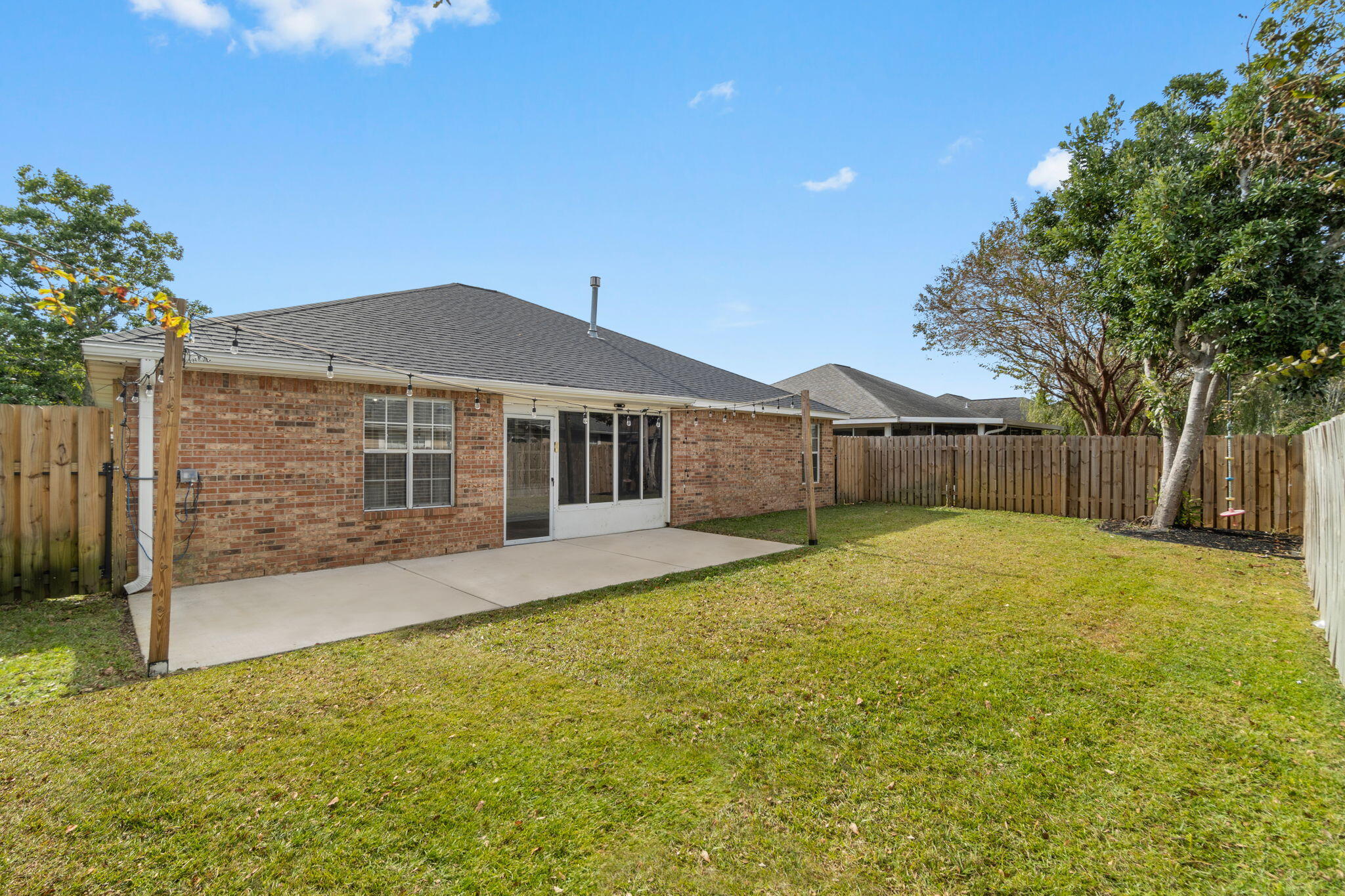 BAYSIDE - Residential Lease