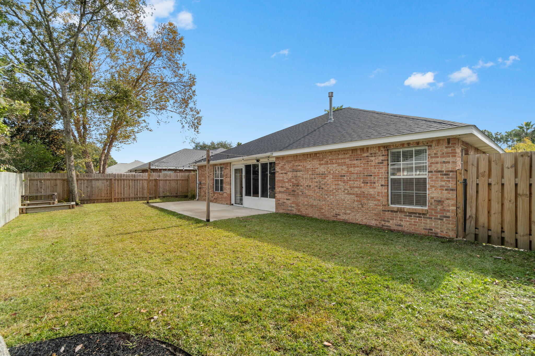 BAYSIDE - Residential Lease