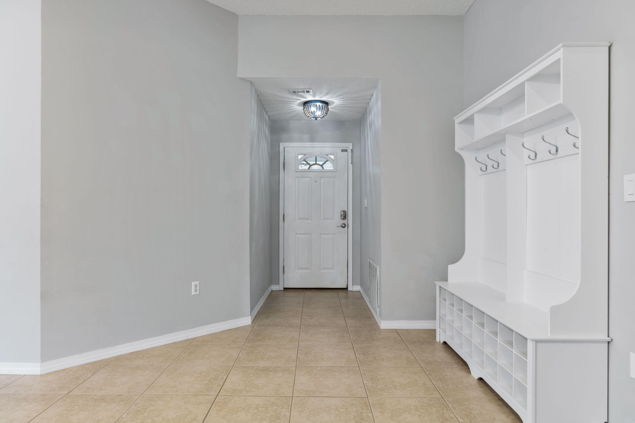 BAYSIDE - Residential Lease