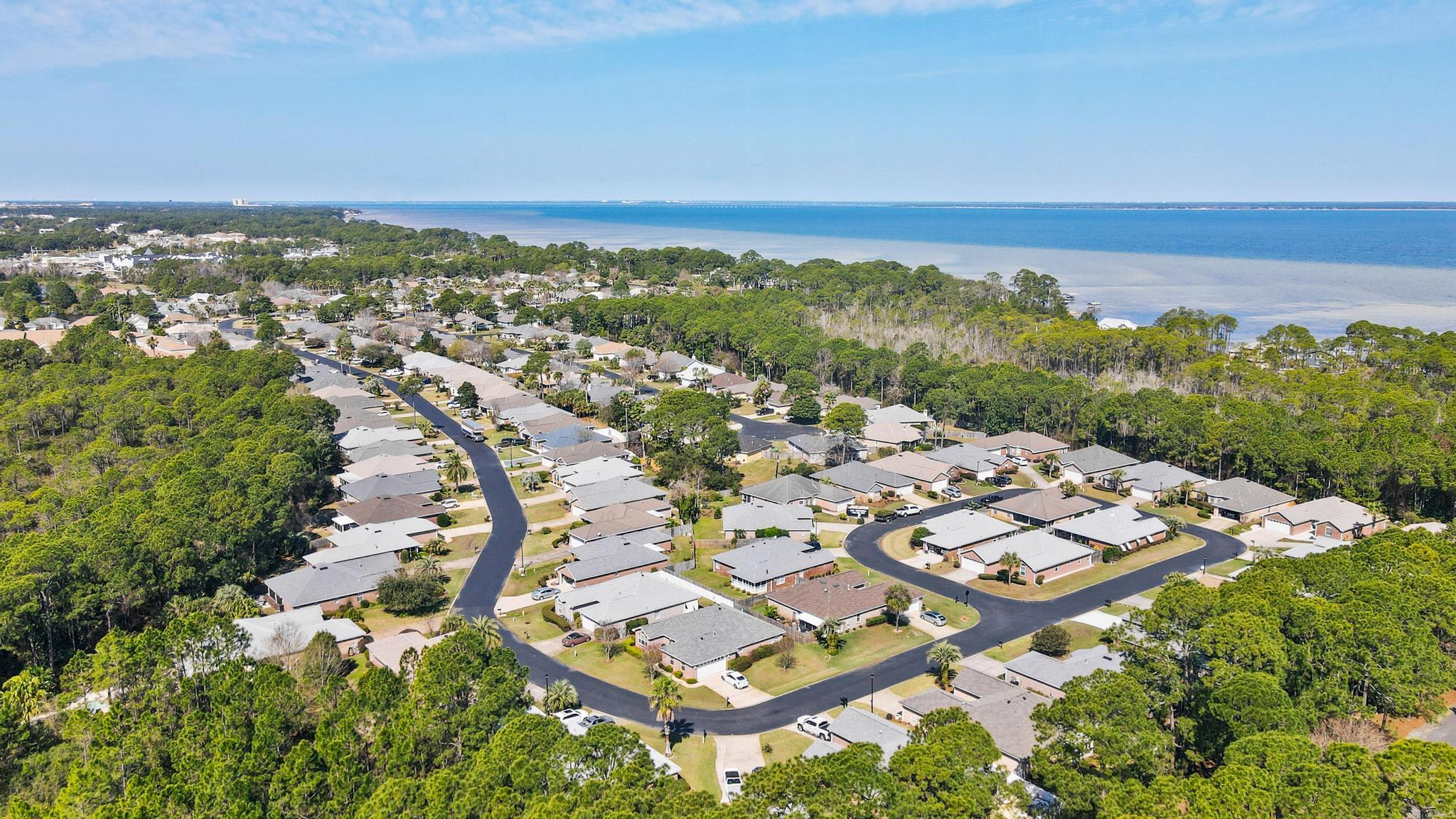 BAYSIDE - Residential Lease